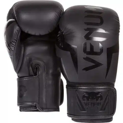 Venum Elite bokshandschoen zwart