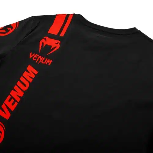 Venum logo shirt