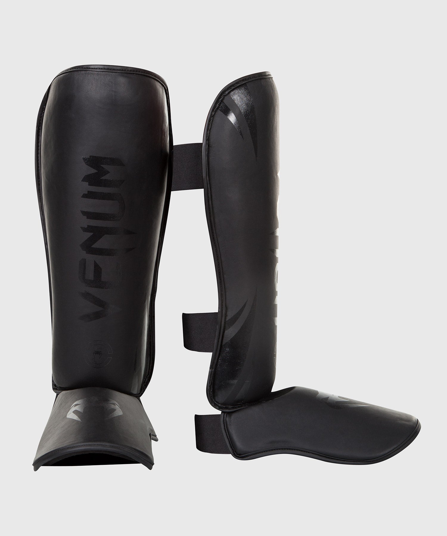 Venum scheenbeschermers challenger black/matte