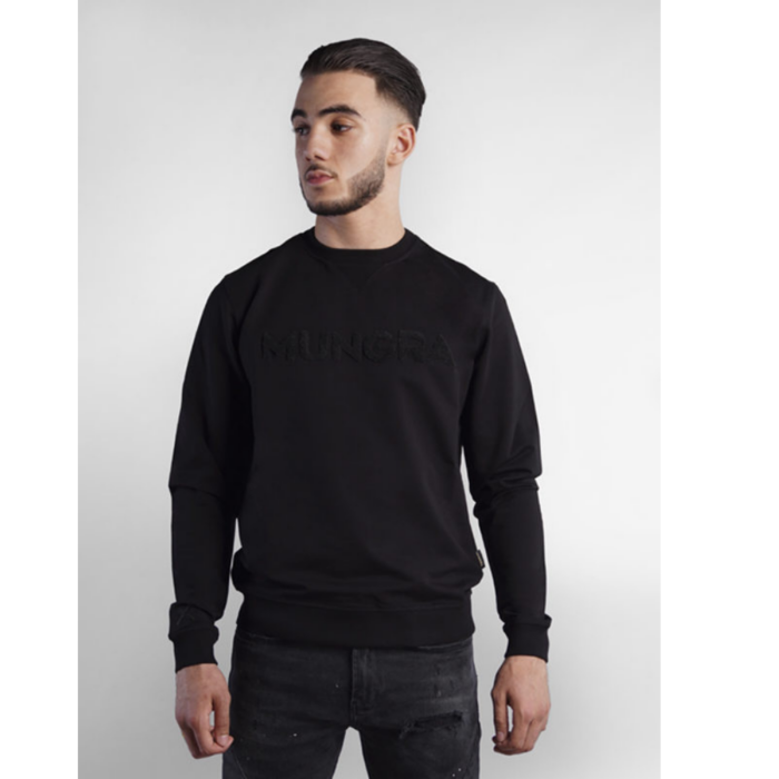 Mungra brand line sweater