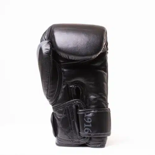 1916 fight gear bokshandschoen legend zwart