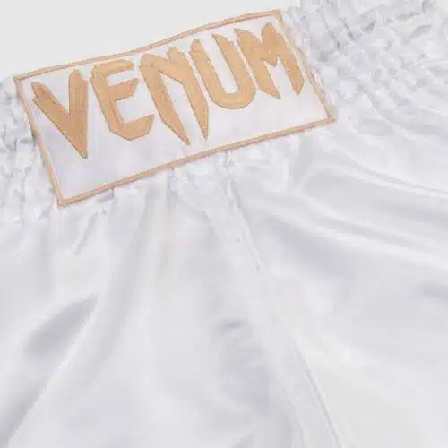 VENUM MUAY THAI SHORTS CLASSIC - WIT/GOUD