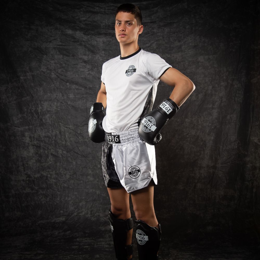 fotoshoot stefano wit kickboxing