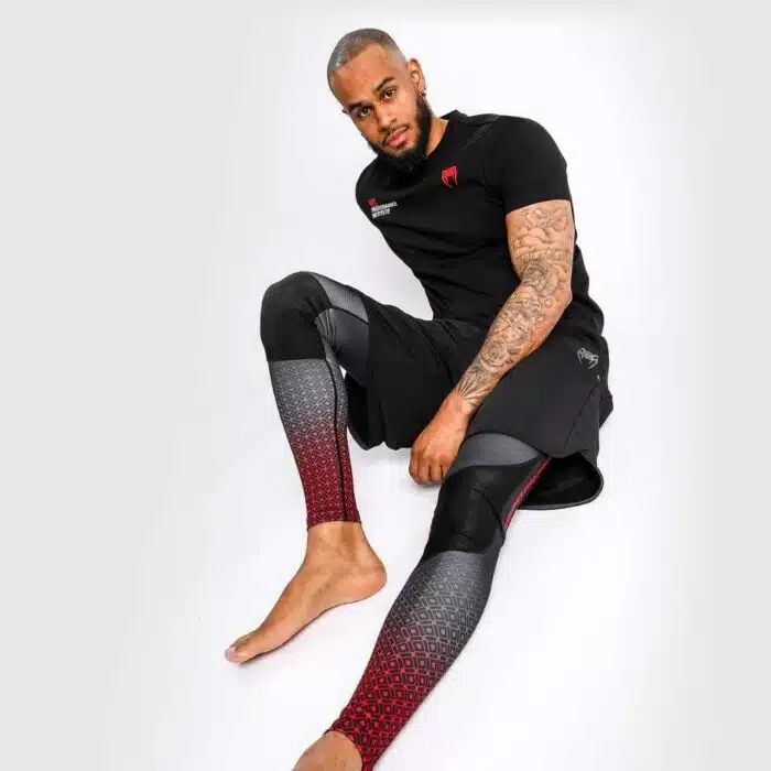 Venum UFC perfomance institute shirt zwart