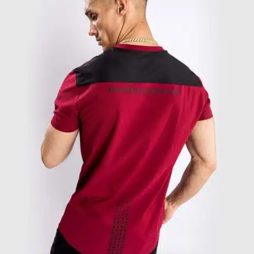 Venum UFC perfomance institute shirt rood