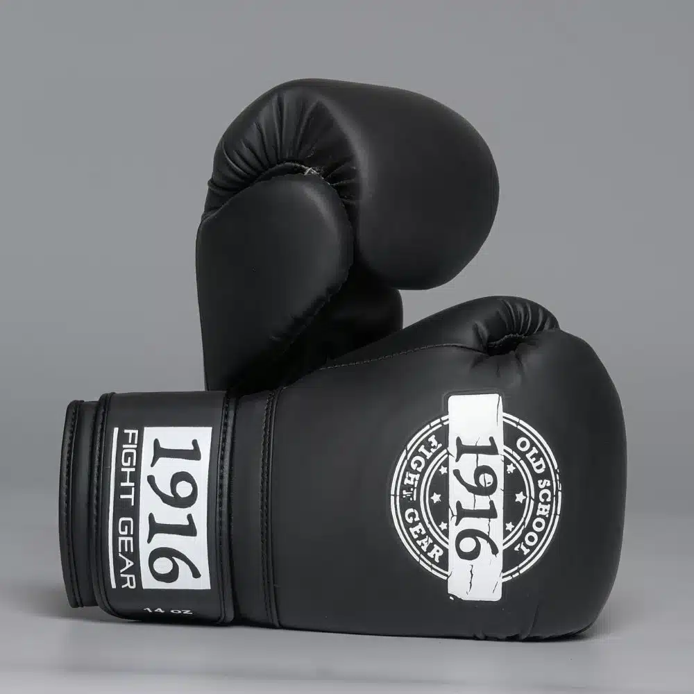 1916 Fight Gear Bokshandschoen Legend Pu Zwart/Wit