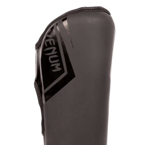 Venum Scheenbeschermer contender 2.0