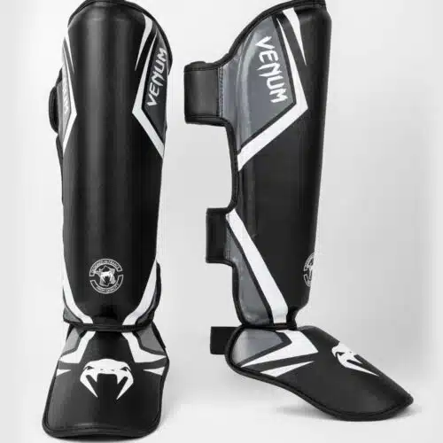 Venum scheenbeschermers contender black/grey