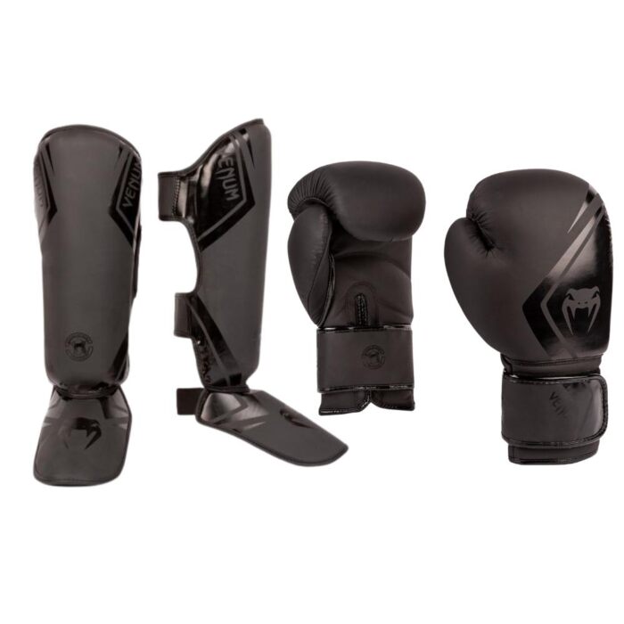 Venum kickboks set contender 2.0