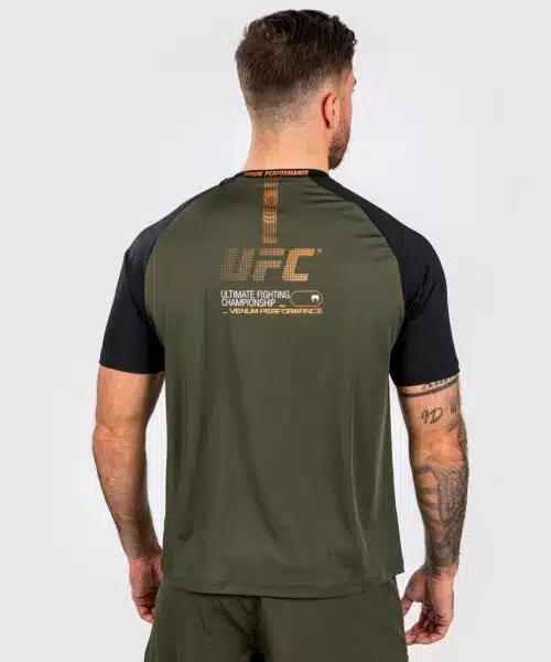 UFC Adrenaline by Venum Fight Week Heren-T-shirt Dry-tech - Khaki/Brons