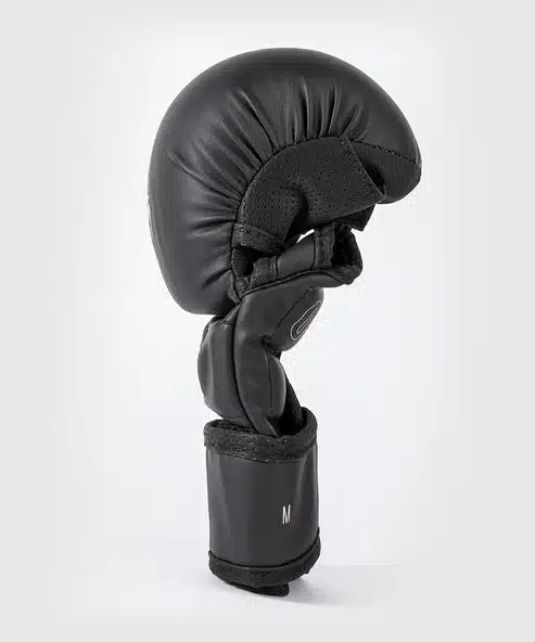 Venum MMA Handschoenen impact evo zwart