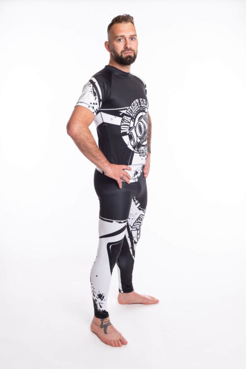 Joya spats predator