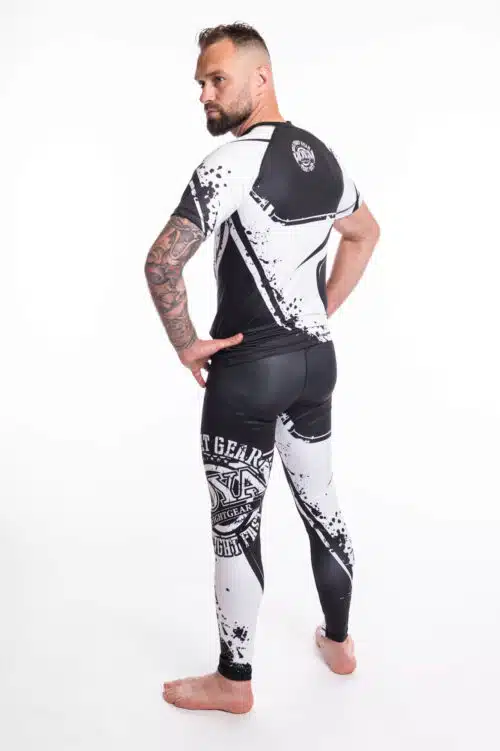 Joya spats predator