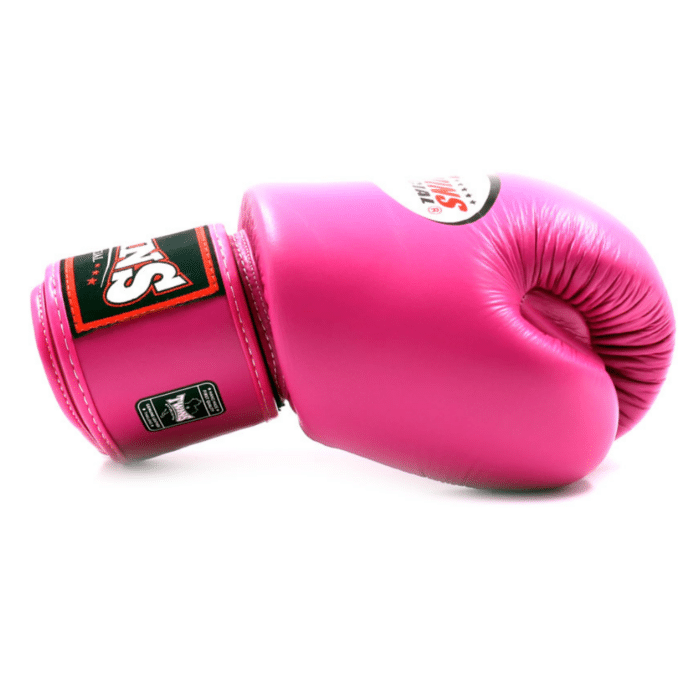 Twins bokshandschoenen bgvl 3 roze Twins bokshandschoenen bgvl 3 roze