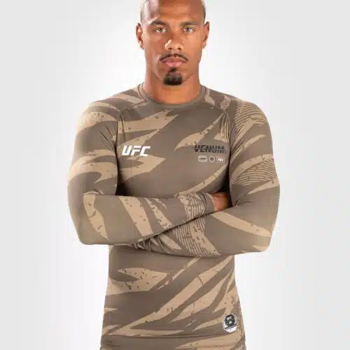 UFC Adrenaline By Venum Fight Week Prestatie Rashguard Met Lange Mouwen - Desert Camo