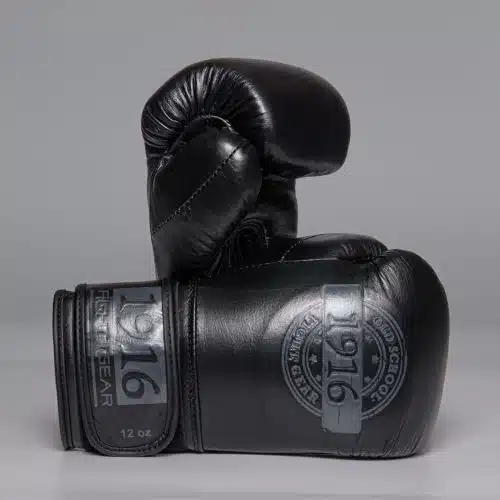 1916 Fight Gear Bokshandschoen Legend Zwart