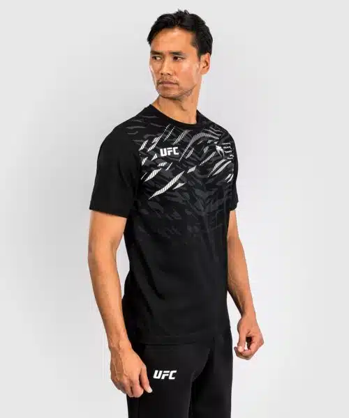 UFC Fusion by Venum Replica Korte Mouwen T-shirt voor Heren - Zwart