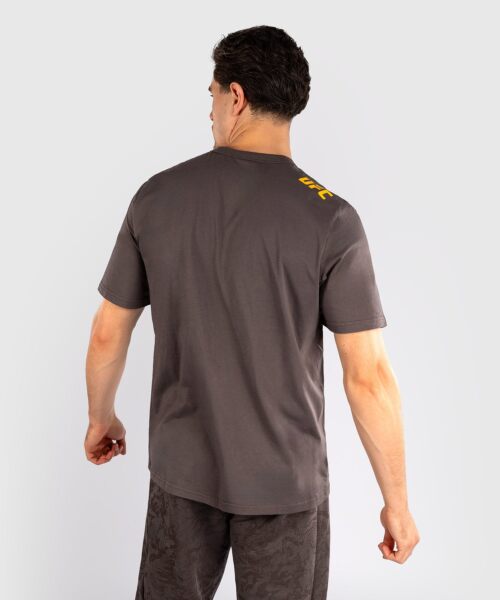 UFC Fusion by Venum Fight Week Korte Mouwen T-shirt voor Heren - Solid Earthen Brown