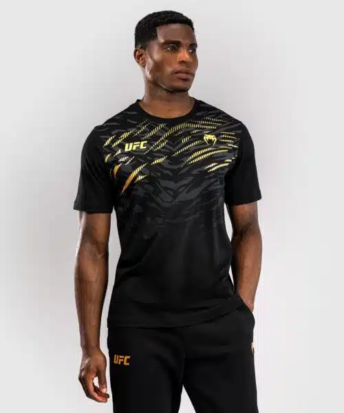 UFC Fusion by Venum Replica Korte Mouwen T-shirt voor Heren - Champion