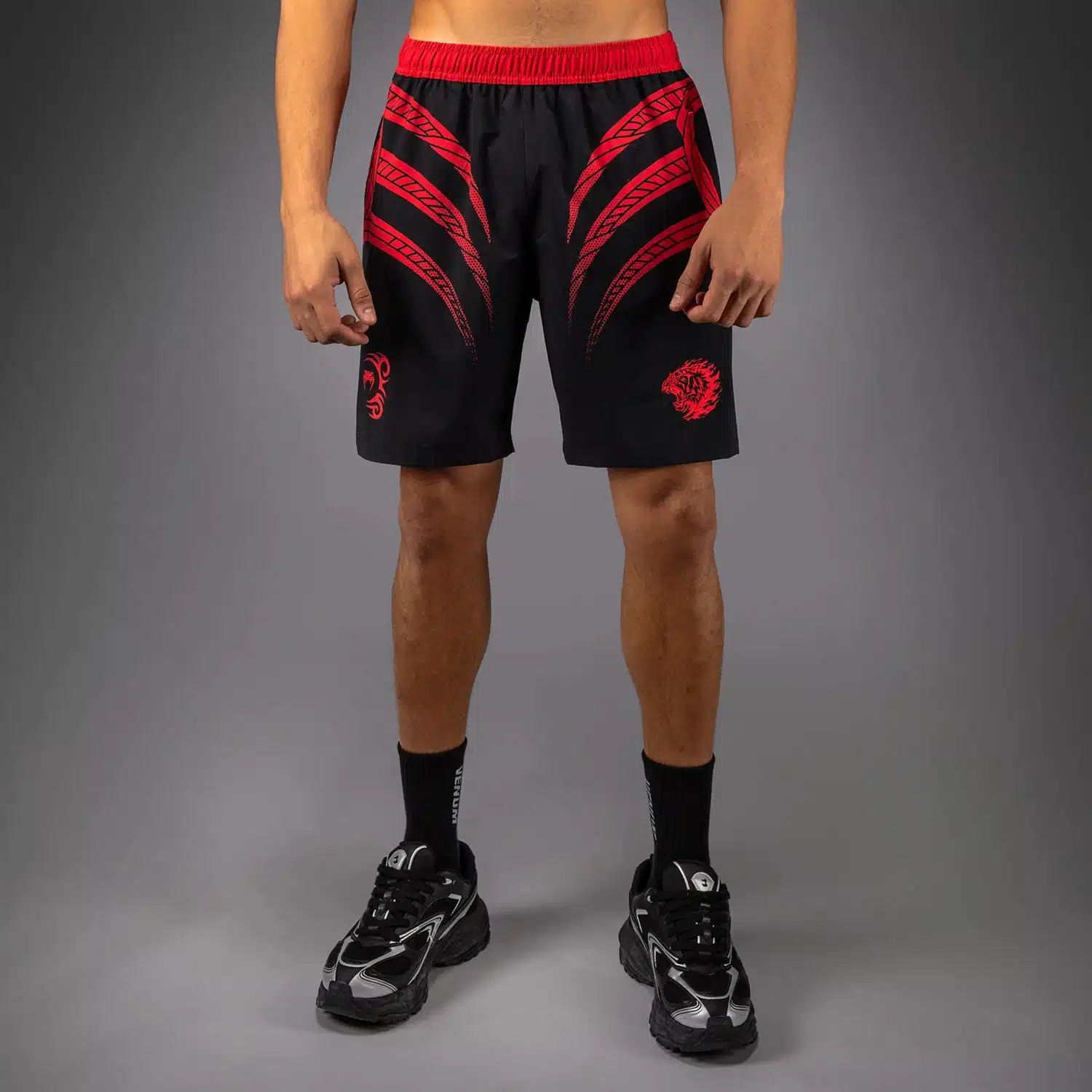 Venum X Mike Tyson Tiger Trainingshort Deep Black/Intense Red