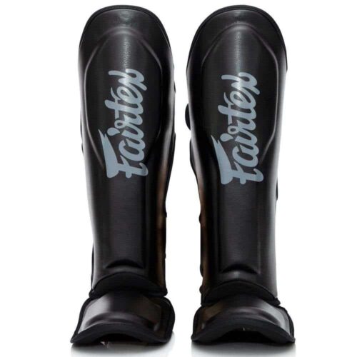 Fairtex x booster scheenbeschermer black