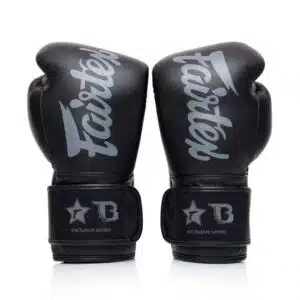 Fairtex x booster bokshandschoen zwart/grijs
