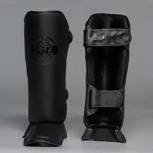 1916 Fight Gear Scheenbeschermers Legend Advanced Black