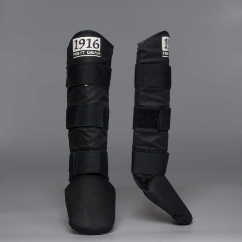 1916 Old School Velcro Scheenbeschermer Zwart