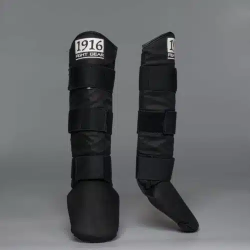 1916 Old School Velcro Scheenbeschermer Zwart