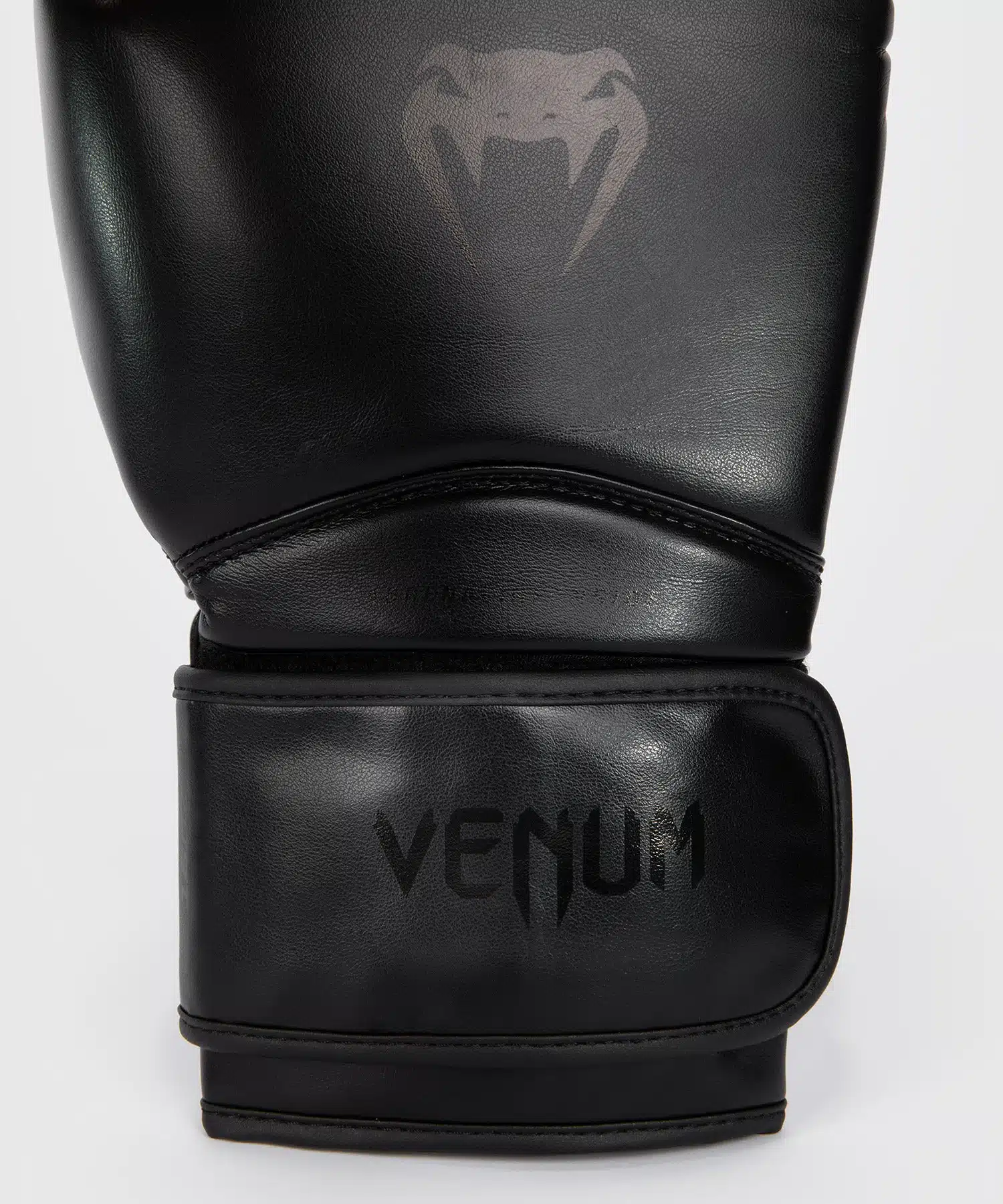 Venum bokshandschoenen contender 1.5 black